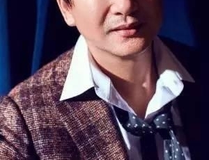 ���˻��Ů����СŴ�� ���ݰְֻ������Ͻ�Ŀ�⵹��׳��