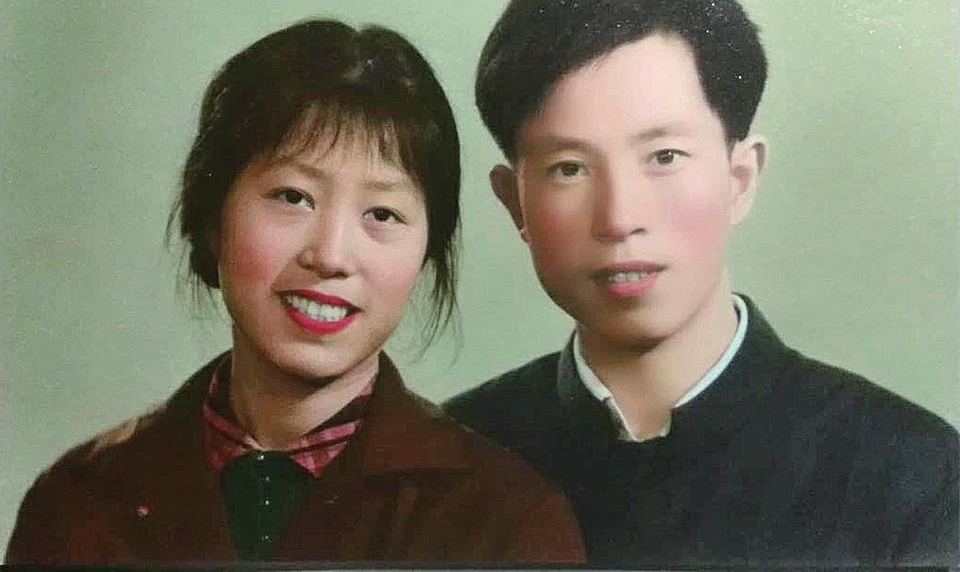 Ϊ�����չ˰��� ���ݹ����и�������ͥ����