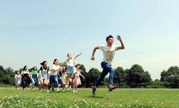 1��26Ů��ҵ���ߺ�:Ů�������ߵý����Ծ�����