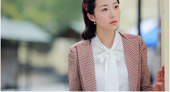 ɽ���׸����׻���գ��복��������ȢһŮ�ǣ����������̫����