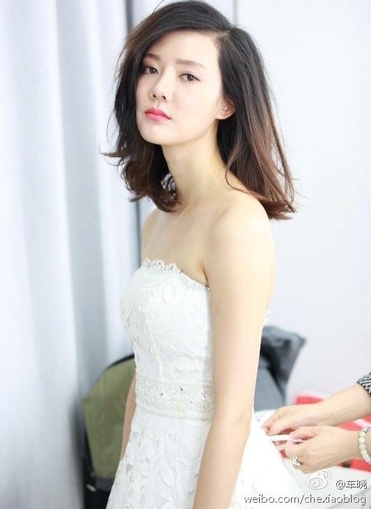 ɽ���׸����׻���գ��복��������ȢһŮ�ǣ����������̫����