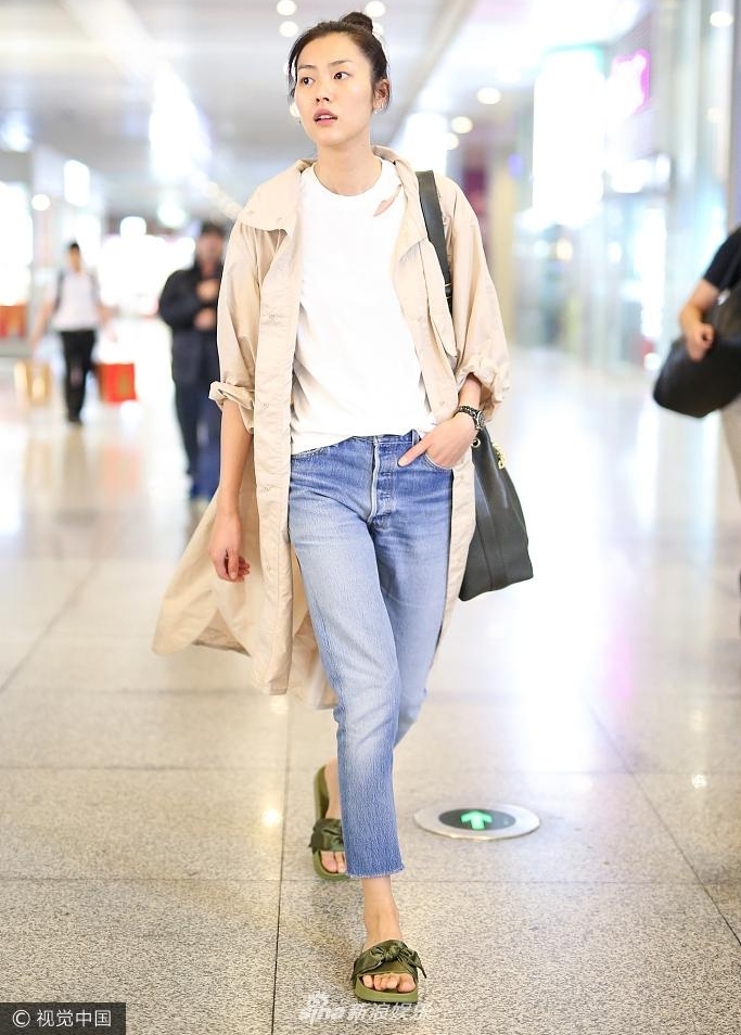 ������������Ц������ ������ͷ����Ů��