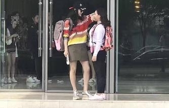 ��������л���ع�ϵ��ð���û�뵽���������浽һ��ȥ~