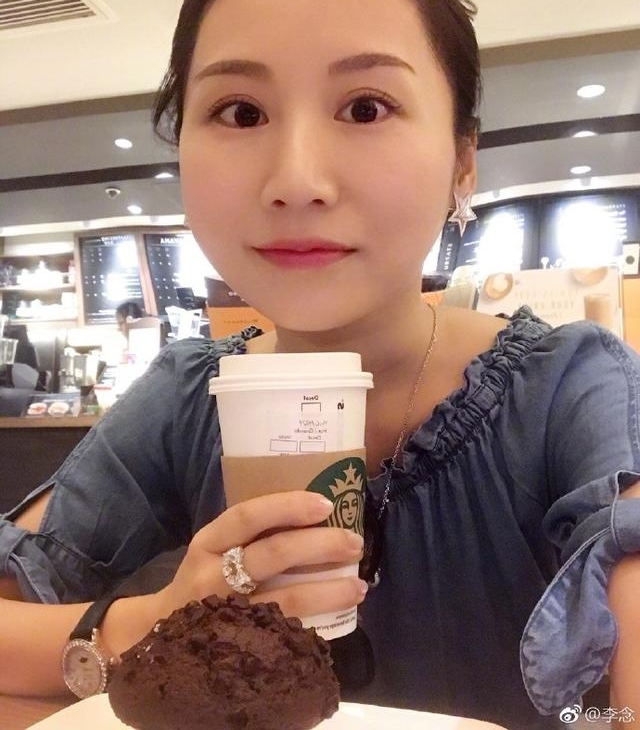 ������������ӱ�������л����ΪӰ��һ�㣬ȴ���������ݳ���Ϸ������Ÿ��ŵ����