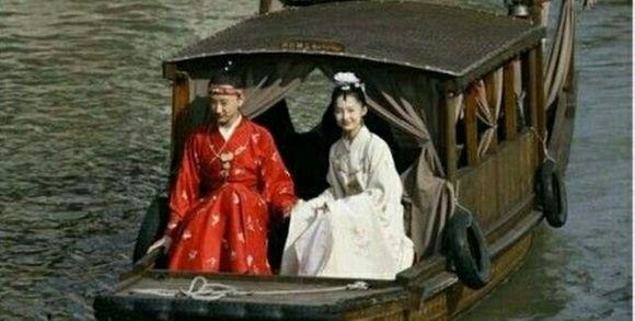 ӫĻ�д��ﾵͷ��Ч�������֣���֪�����������������Ϊ֮�����ѿ��˺ܿ���