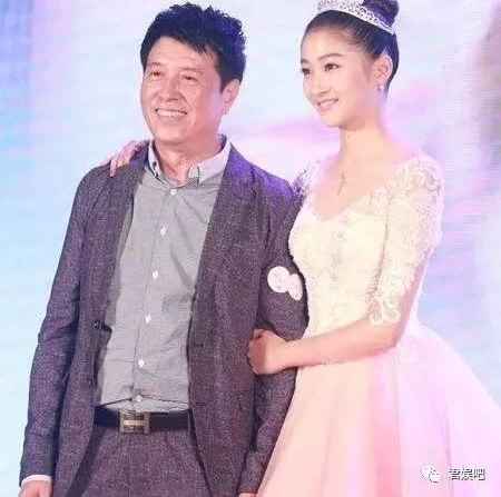 ���ǵİְ�˭��˧������֣ˬ�ְ���ֵ�ߣ���������ְ�����У�