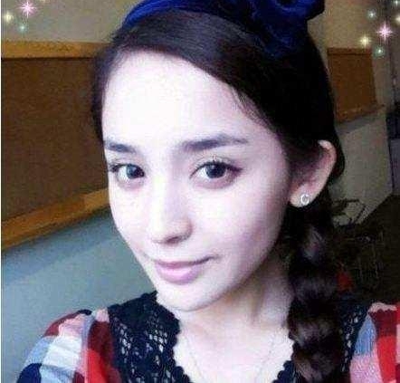 ��Щ��ͷ���ÿ���Ů�ǣ��Ű�֥���ģ������Ĵ���С�����