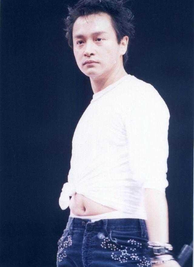 ����Ӱ̳ʷ����ΰ���10������Ա���绪��������ɱ����С����