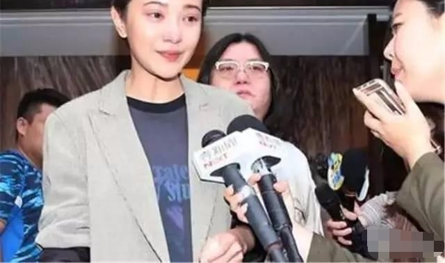 ��һ�ָ�Ů������������ɽ࣬�ɰְ��������ɽ೤���������