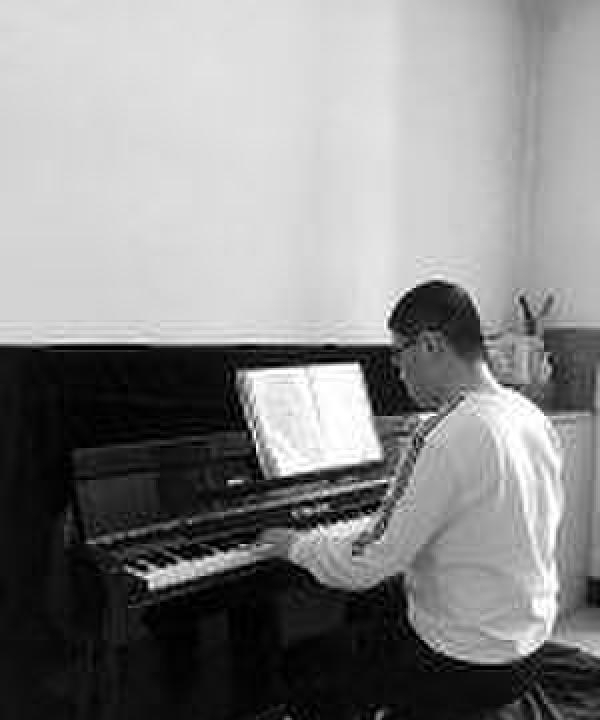 ���Ա�֢�к����̽���52 �õ���У¼ȡ֪ͨ��