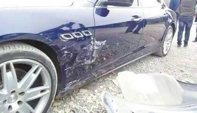 ��ү����ײ�ϰ�����ɯ���٣�ֻ˵һ�仰��ȴ�ӹ���15��Ԫ���⳥
