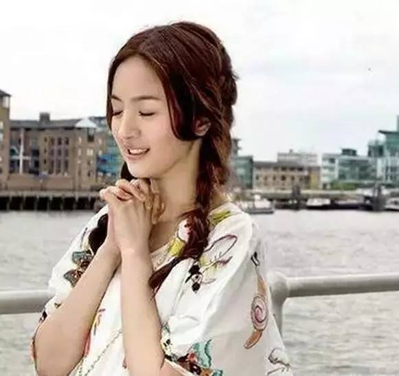 ���Ѻ���Ū�ޣ���֣Ԫ������ˣ�35����������Ů��