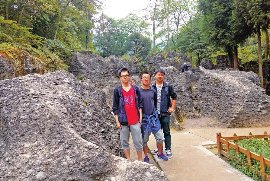 ��ǿѧ������3�˱�����У 1��ȫ�ѧ�����ֱ��