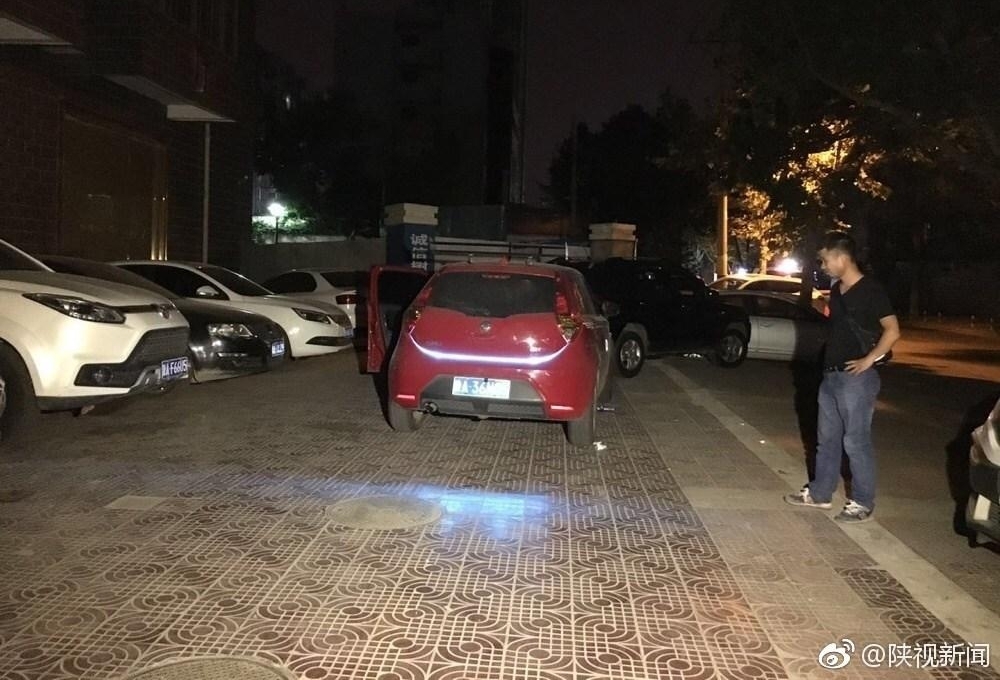 ���ӳԷ���ͣ�����м� ������3����＂ͣ�ĺ�＂