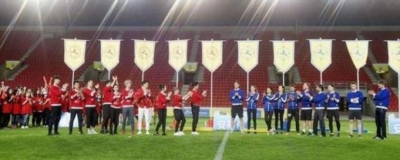 �����ֵ��������ݿ�Ц������, �º���Ϯ��˺����ɢ��ھ�!