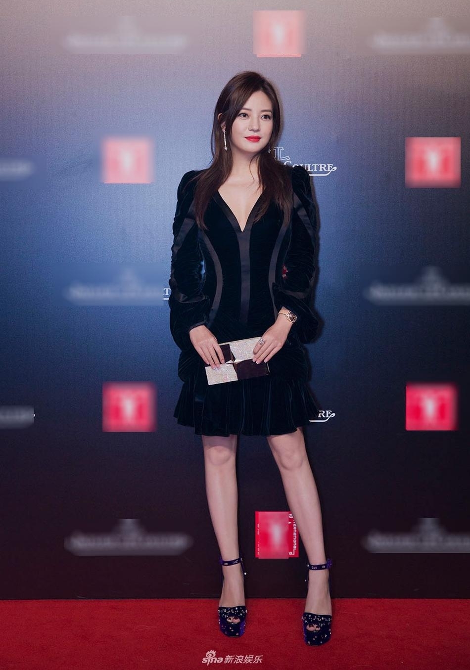 ��ޱ������Ӱ�� ˧���Ը������л�