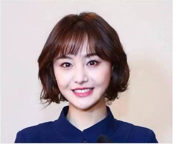 ����¡���غ����Ź뷿�£�һ�λ�����ʫʫ���첻��