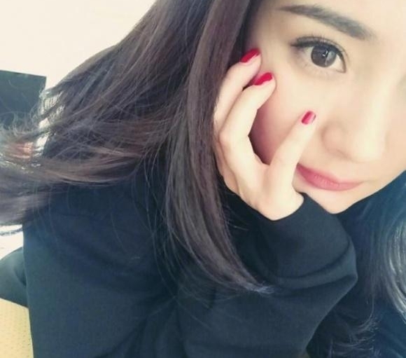 ���ݻ������ٴ��ع⣬һ˫���ȵв�������ı���