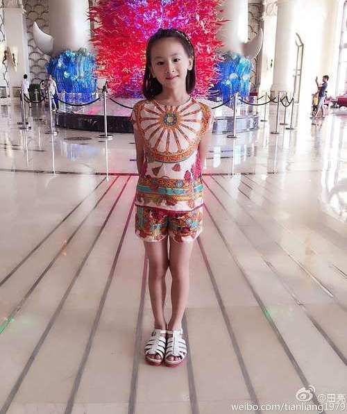 ���Ǳ���ѡ�����ƴ��˦�������������ǣ������˭���ǵ�һ��