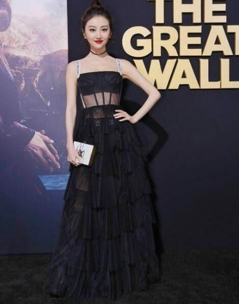 �Ű�֥�;���ͬ����ն��װ����һ����Ů��һ��ӷ���ƴ��裡