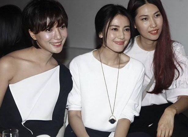 ��������Ů����Ϊʲô����Ը�͸�ԲԲ��Ӱ�ˣ����һ��̫�����ˣ�