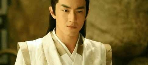 �����Ǵ�����������˭���󱦲���ʲô�ˣ����īhĸ����ô��ģ�