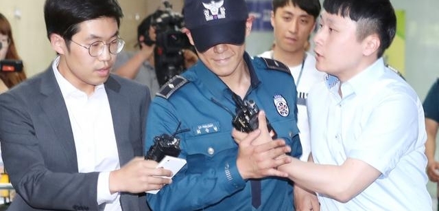 T.O.P�����ҩ������Ժ YG���֣�������δ�ָ���ʶ��