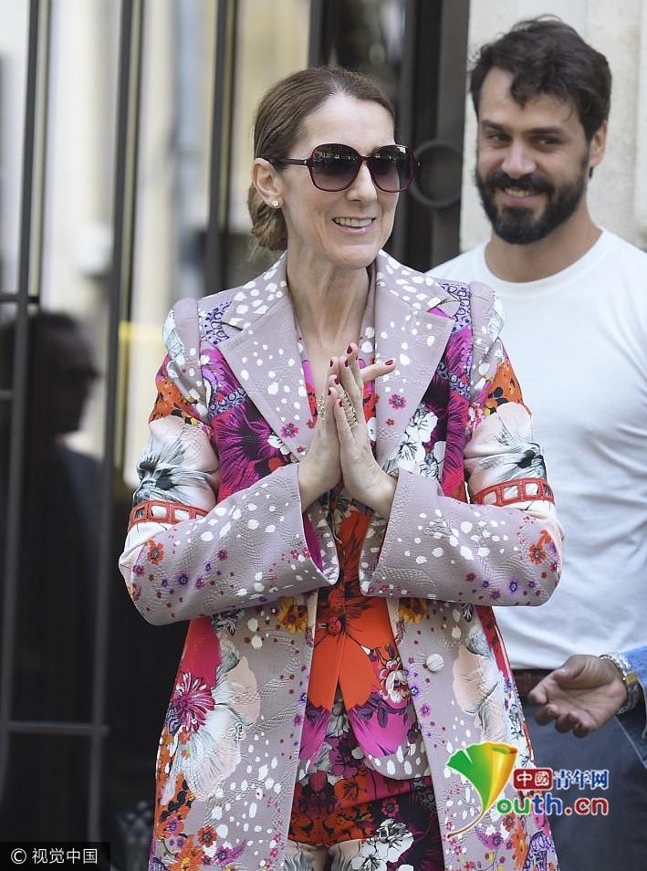 ���ߵĵ�ɫ�̣�ϯ�ա����̲�ɫ�������� ��ʱ�׷���