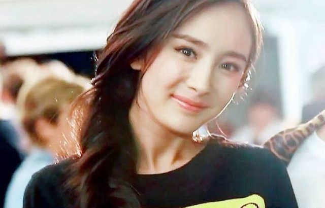 �̵����������Ʒ��������λ���ǣ���һλ��Ȼ�Ǵ�Ҷ��𾴵��ˣ�