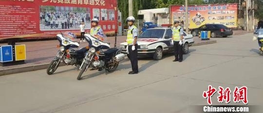 �ӱ��߿����գ���ٴ롰����������������װ����