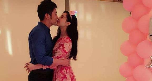 ������������½��������ͻȻ���»��ڣ�ȫ�����Ů��