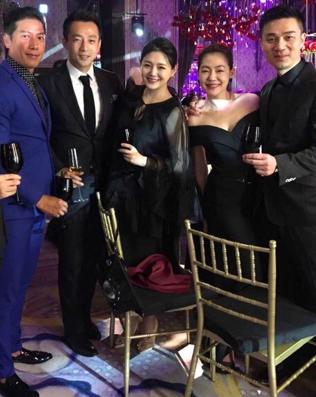 СS����������������ɻ����ڰ������Ļ�����¶���ˣ����ѣ�֫���������ʵ