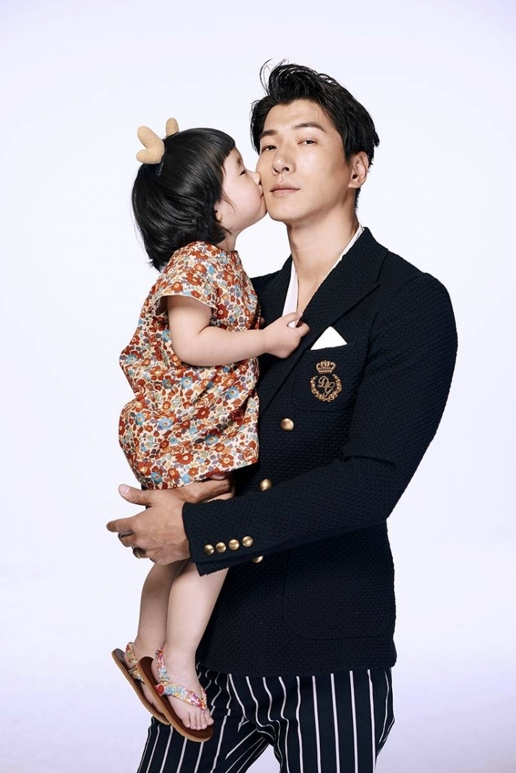 ����Ů����Ƭ�ع� ���ѣ����Ǵ��żٷ�������