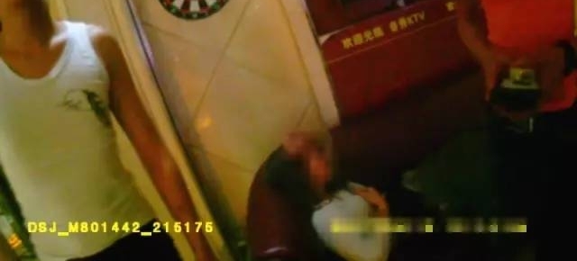 δ������ŮKTV����ǿ�� �����ֵľ�������＂�ֵ�＂