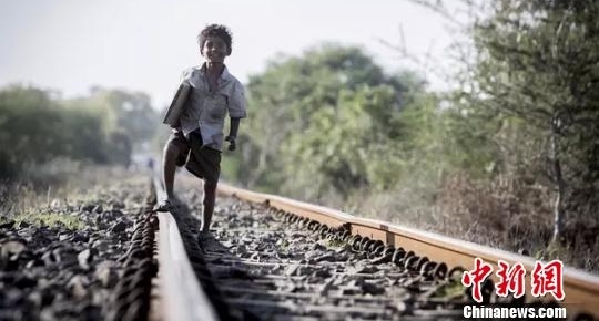 ӡ��Ѱ�׵�Ӱ����ʨ���й�35�ǳ�ǰ��Ƭ׬������