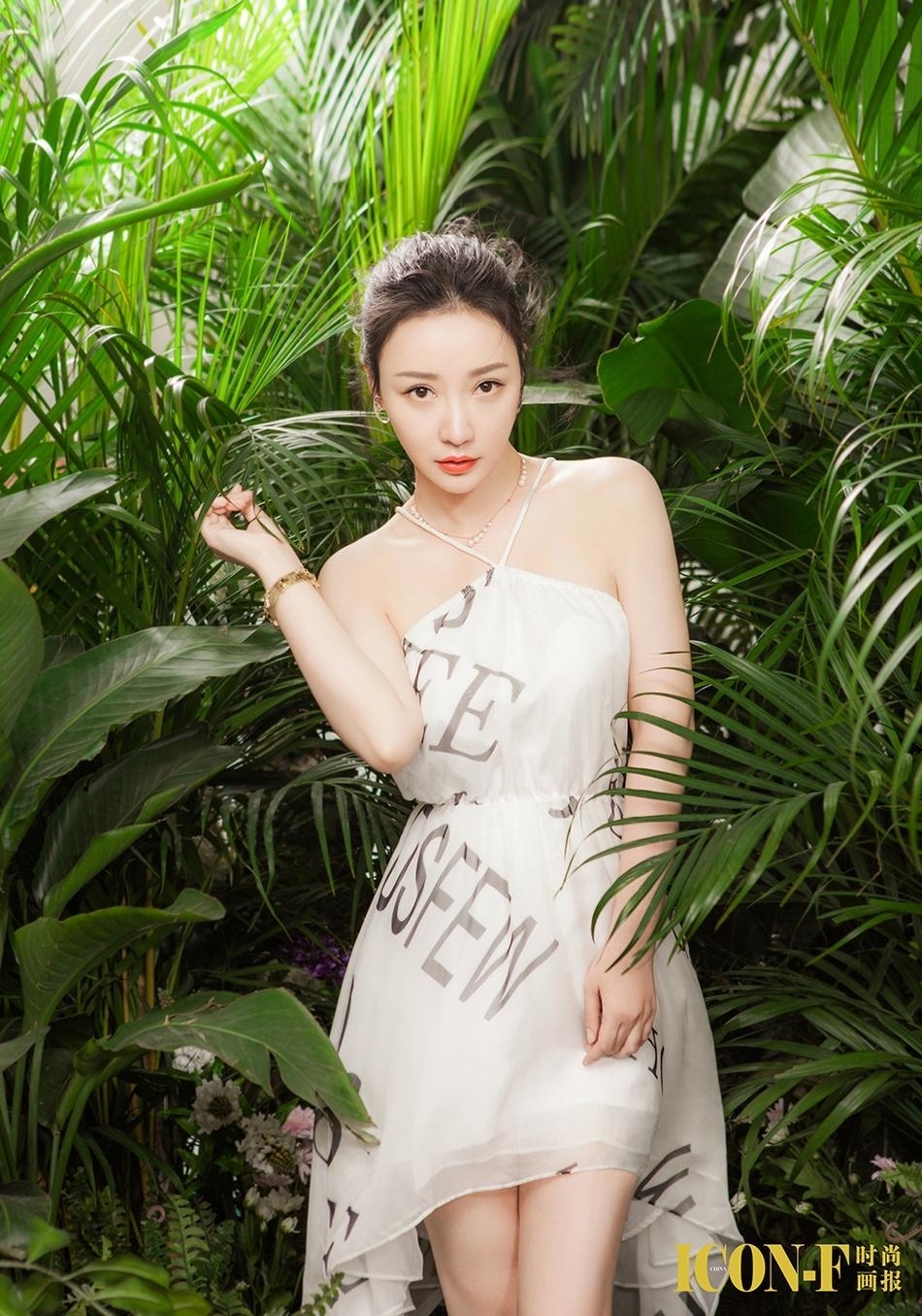 ������Χ�������Ը����� չ��Ũ��Ů��ζ