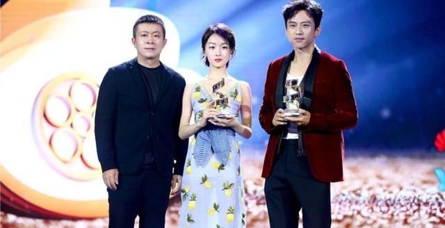 �ܶ���ð������˳�һ����King��Queen