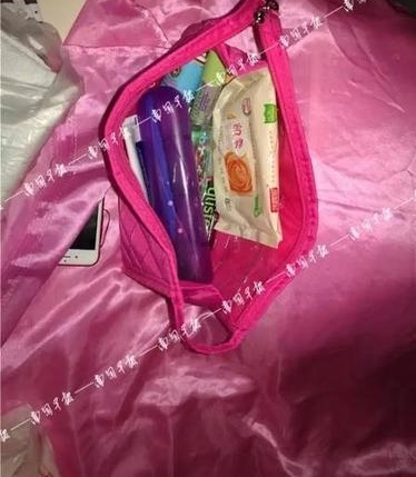 ����ɨ���ֳ�:6��������Ů������ץ��