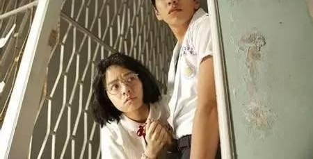 ���˻��Ů����СŴ�� ���ݰְֻ������Ͻ�Ŀ�⵹��׳��