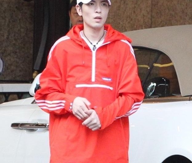 �����ڱ���̫�ϸɶ��ӣ�����������˹��˹��7000���լ