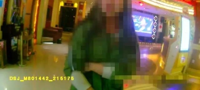 δ������ŮKTV����ǿ�� �����ֵľ�������＂�ֵ�＂