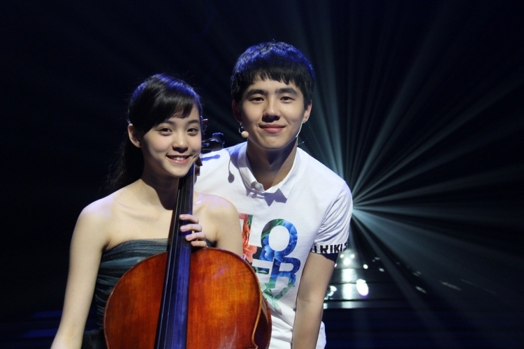 ŷ�����Ⱥ�����Է� ���Ȼ��������ͬ