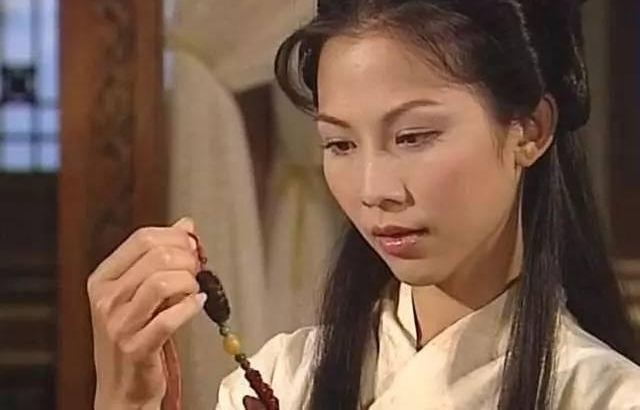 ��ʦ���˵�һ��Ů�ǳ���ȴ������������Ĳ��ٷң��������е�����