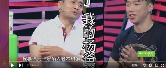 ���˻��Ů����СŴ�� ���ݰְֻ������Ͻ�Ŀ�⵹��׳��