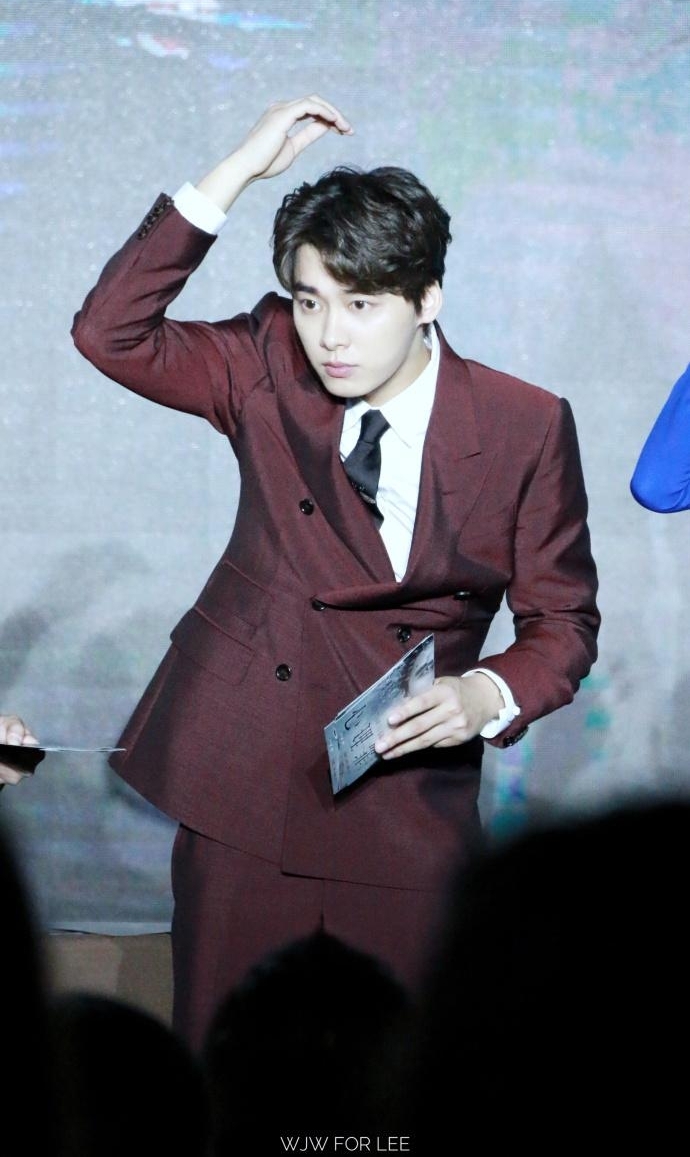 ���׷壬what are you Ūɶ�֣�