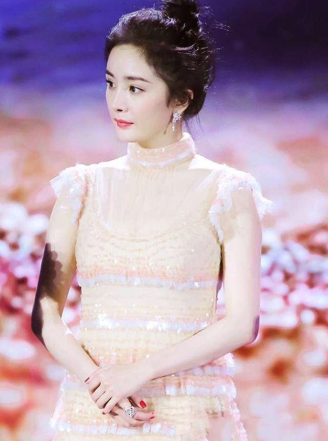 ���ݺ��ֺ��ݣ����ߺ����ٳ�עĿ���㣬�����������ƭ�������飡