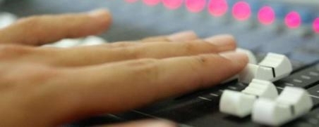 ɽһӳŮڱ׷Բιµļ¼Ƭ