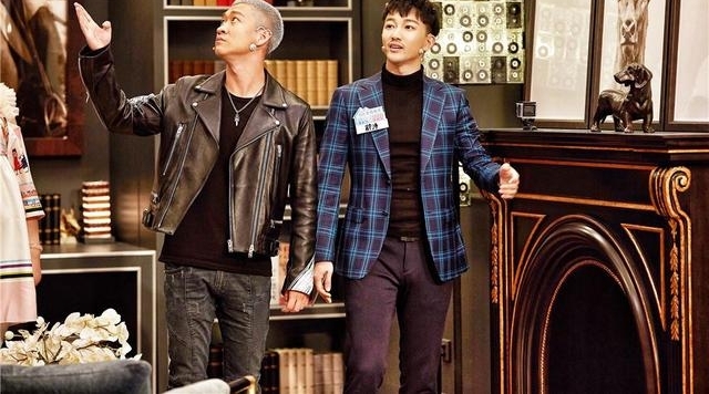 ���ƽ���ӵ��լ��ͬ���뿪���¸٣�����ΰ���ǳ�����