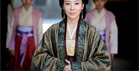 �ҵ�ǰ�������ӹŵ���Ů��ְ����Ӣ�����Ǳ�ʱ����������