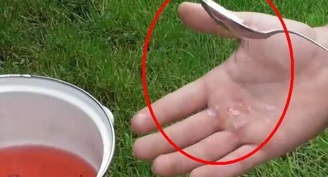 ���ӽ��ڻ����������������ϣ�û�뵽�����ⲻ��˼���һĻ��
